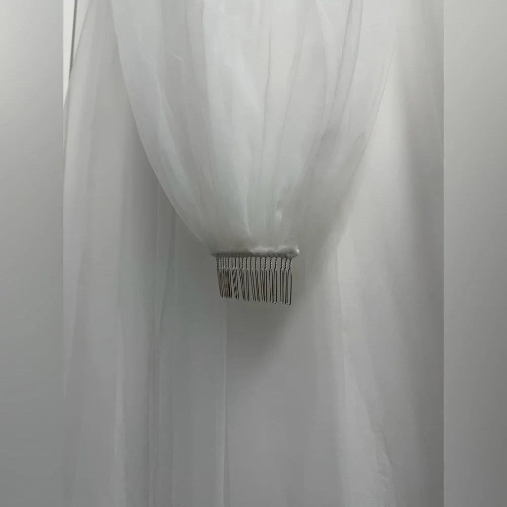 72 inch Simple Ivory Raw Edge Tulle Floor Length Wedding Veil - Picture 4 of 5